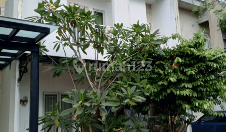 Dijual Bu Rumah Bagus Siap Huni Di Wr Supratman Ciputat, Tangsel
