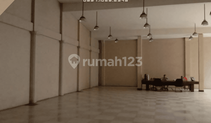 For Sale Cheap Ready-to-Occupy Shop House in Cirendeu, East Ciputat