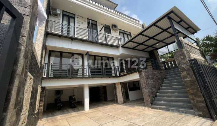 For Sale Modern Concept House Mixed Glasshouse Area BSD 3 Floors