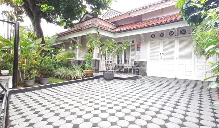 Dijual Rumah Mewah, Lux, Fully Furnished Cipayung, Jakarta Timur