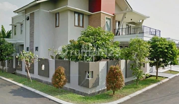 2-Story House for Sale, Ready to Live In, at Villa Dago Pamulang, South Tangerang