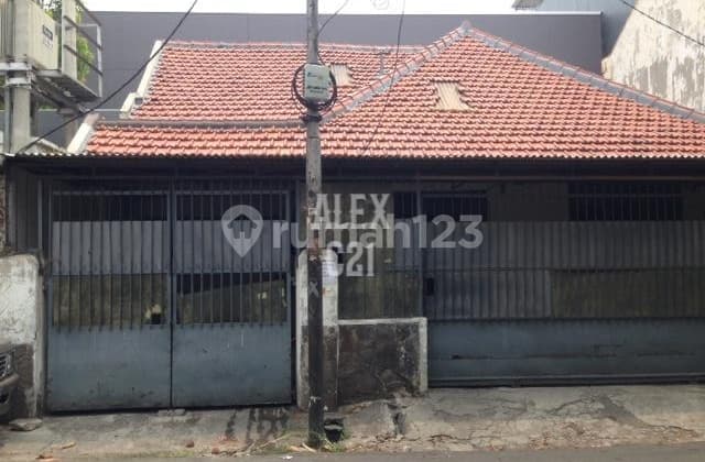 For Sale Strategic House in Cideng, Gambir, Central Jakarta