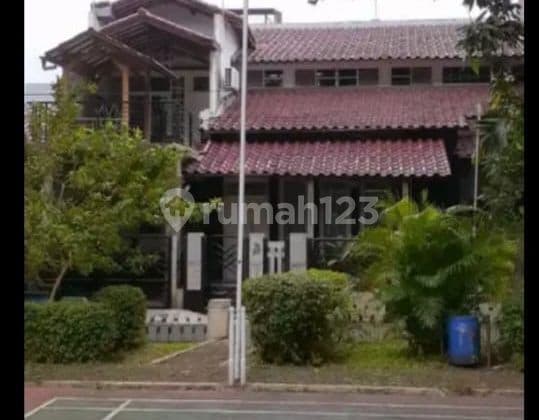 Di Jual Asri Rumah 2 Lantai Dekat Taman Di Pondok Kelapa