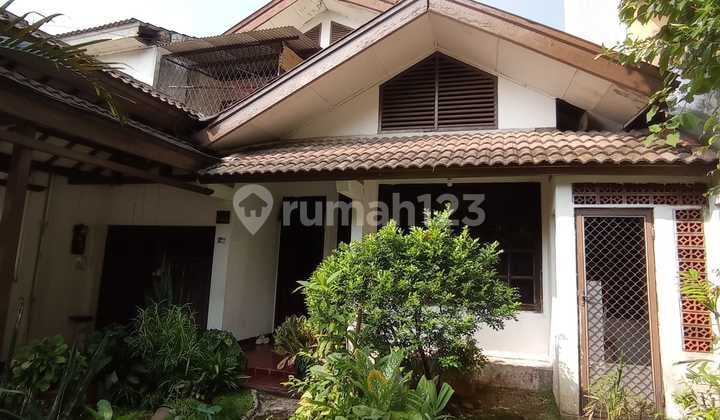 Jual Rumah Asri Bebas Bising di Cipinang Indah