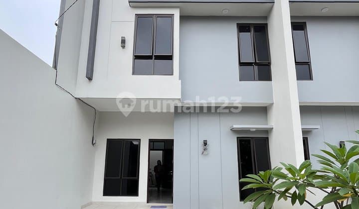 Di Jual Rumah Baru 2 Lantai Dalam Cluster Ekslusif di Jatiwaringin Bekasi