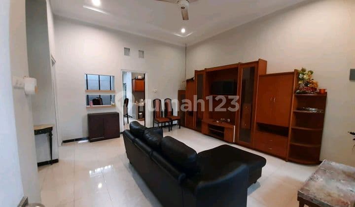 Rumah Full Firnish Dekat Undip Bagus