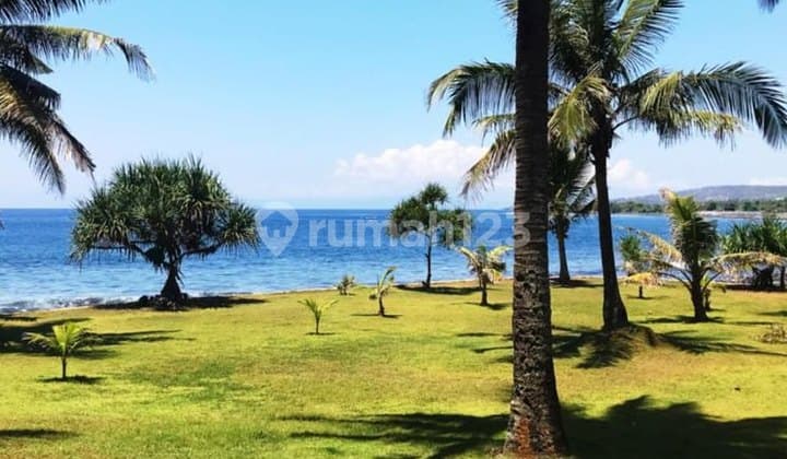 Lahan Beachfront Murah Bonus Villa Di Seraya, Karangasem - Bali