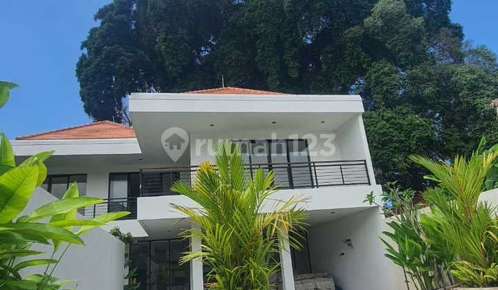 Villa Baru Dekat Pantai Sindhubdi Jl. Batursari, Sanur - Bali