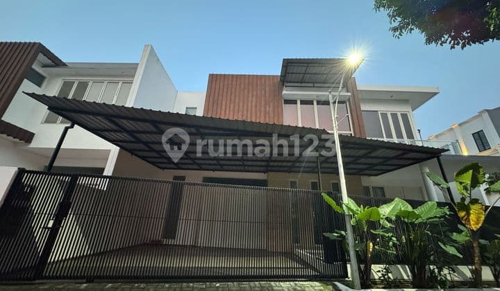 Rumah 2lt Di Villa Taman Gapura - Citraland, Surabaya Barat