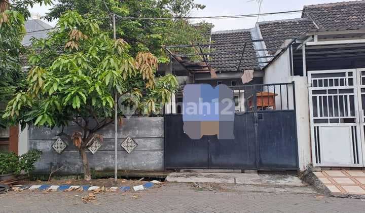 Rumah Di Western Village Benowo, Surabaya Barat