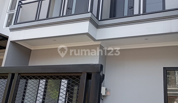 Modern Design 2-Story Renovated House in KENCANA LOKA, Bsd, Tangerang