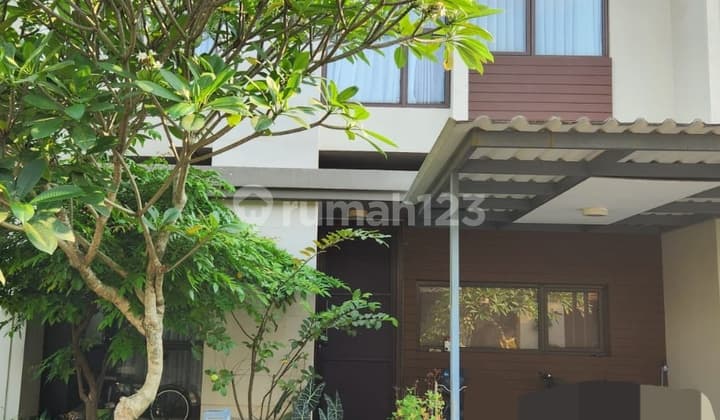 House, 2 Floors, Near Toll Access in Vanya Park, BSD