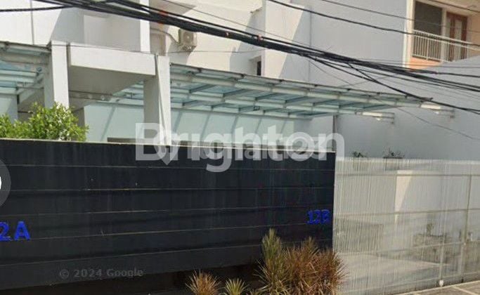 RUMAH MODERN DI SUNTER JAKARTA UTARA