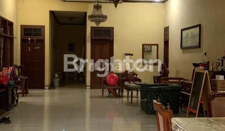 RUMAH STRATEGIS COCOK UNTUK USAHA DI CONDET JAKARTA TIMUR