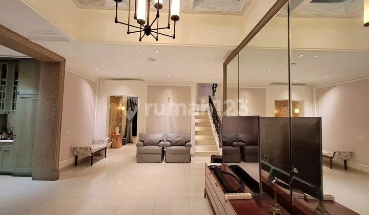 Disewakan Rumah Mewah Full Furnish di Phg Gading Serpong