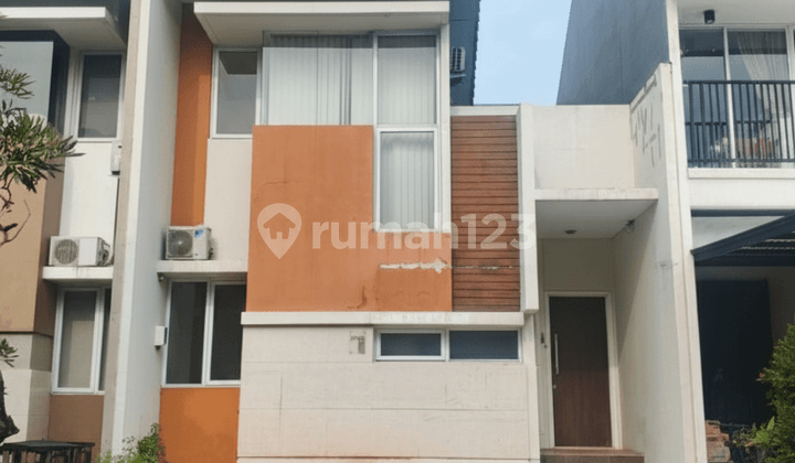 Disewakan Rumah di Eminent Bsd dengan Halaman Belakang yang Luas