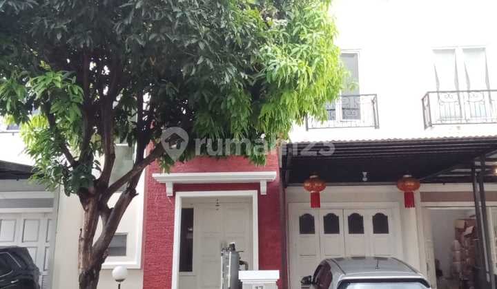 Di Sewa Rumah Crystal , PHG , Gading serpong