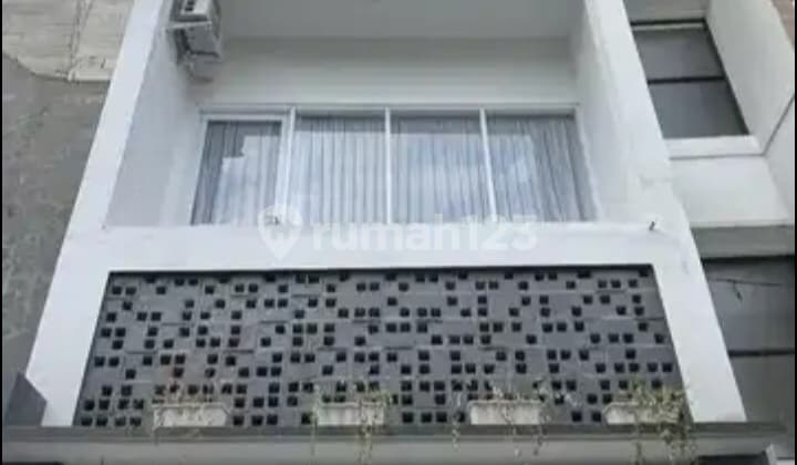 Rumah Take Over Bagus Dan Cantik Di Kawasan Sumbersari