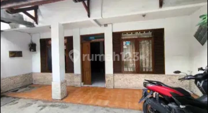 Rumah Di Sewakan.di Lokasi Strategis