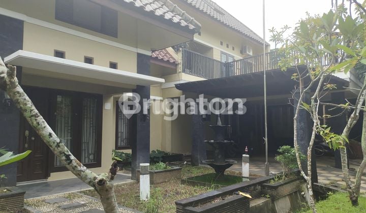 Rumah cantik di perumahan Grand Mahakam