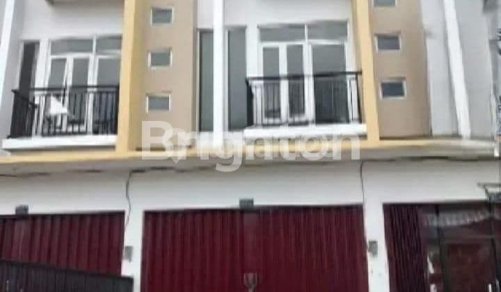 Ruko 3 lantai dijual di jalan nuri
