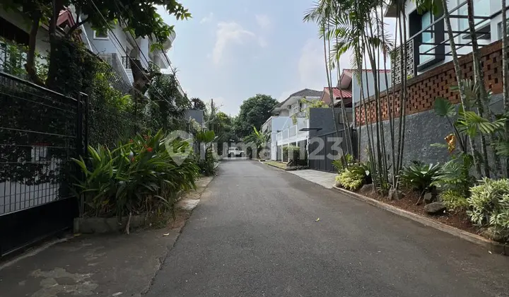 2 Kavling Dalam Kompleks Elit Lebak Bulus Jakarta Selatan