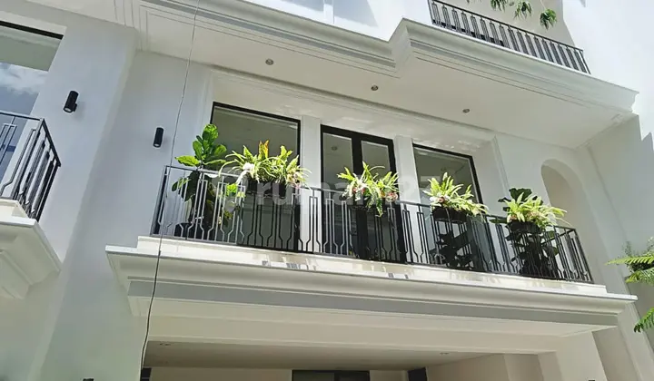 Rumah Cantik 3Lt Siap Huni Radio Dalam Jaksel