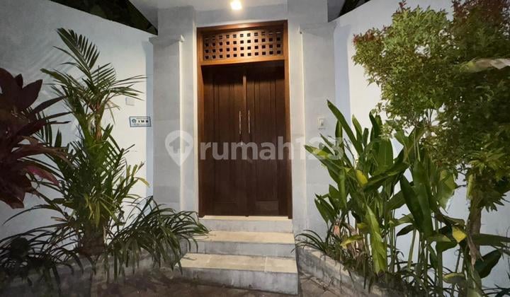 Disewakan - Villa Furnished di Canggu