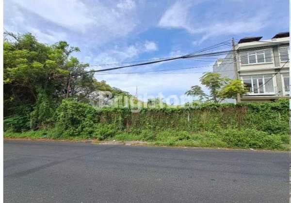 Land for Sale Globally on Main Road