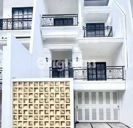 Rumah Mewah 3 Lantai Full Furnish di Denpasar Selatan