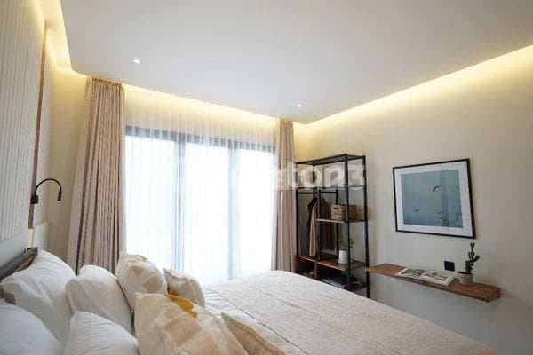 Luxury Brand New Villa