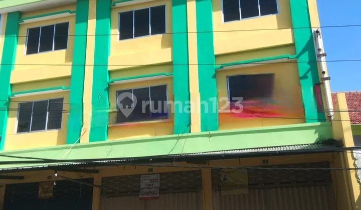 Ruko 3 Lantai di Raya Dupak, Bubutan, Dekat Pgs & Dupak Grosir Disewakan 130 Juta/Tahun - Ada Lahan Parkir Ruko 3 Lantai di Raya Dupak, Bubutan, Dekat Pgs & Dupak Grosir Disewakan 130 Juta/Tahun - Ada Lahan Parkir