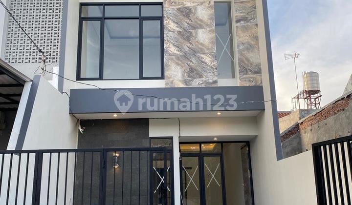 Dijual Rumah Baru Minimalis Modern 2 Lantai di Rungkut Harga 1,7 M Nego - Layout Lega