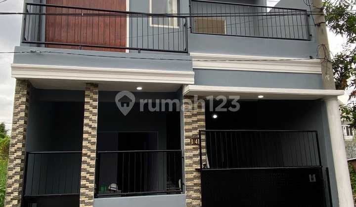 Dijual Rumah 2 Lantai Baru Renovasi Siap Huni di Wonorejo, Rungkut, Surabaya Timur Hanya 700Jutaan