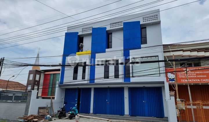 New 3-Story Shop House in Ploso for Quick Rent Only 100 Million/Year, 3 Units in a Row, Can Be Rented Separately