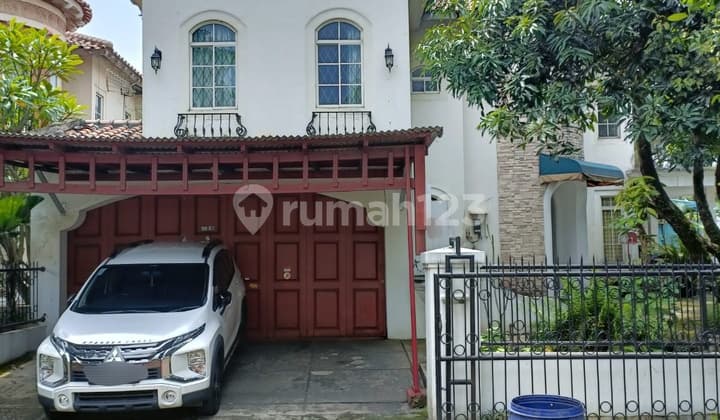 Rumah Hook Lippo Karawaci Jl. Halmahera Dekat Tol, Sekolah & Perbelanjaan
