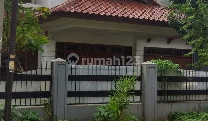 Dijual Rumah Luas 463m² Pinggir Jalan 1,4 Km K Mrt H.nawi Cipete
