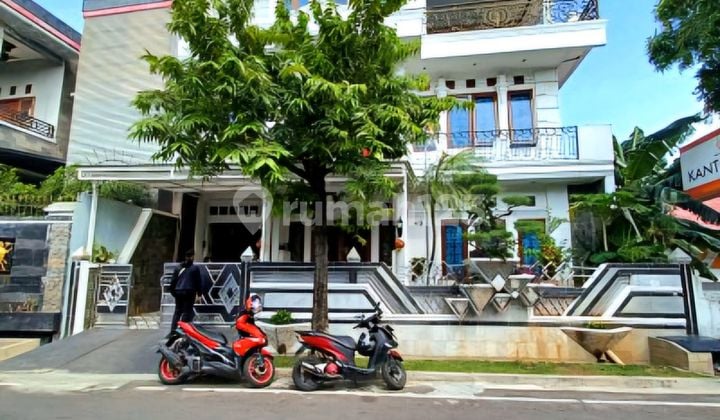 Rumah mewah murah 3 lantai di jl cakap di Jl cempaka putih tengah, Jakarta pusat