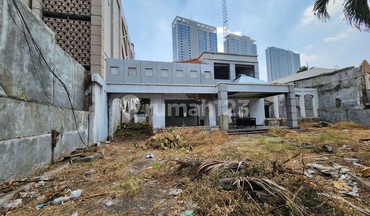 Rumah murah lokasi strategis di Jl Raden Saleh, Cikini, Jakarta Pusat