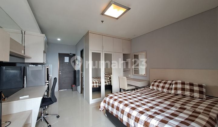 For rent studio in Tamansari Semanggi. Cheap price, EXCELLENT unit!!!