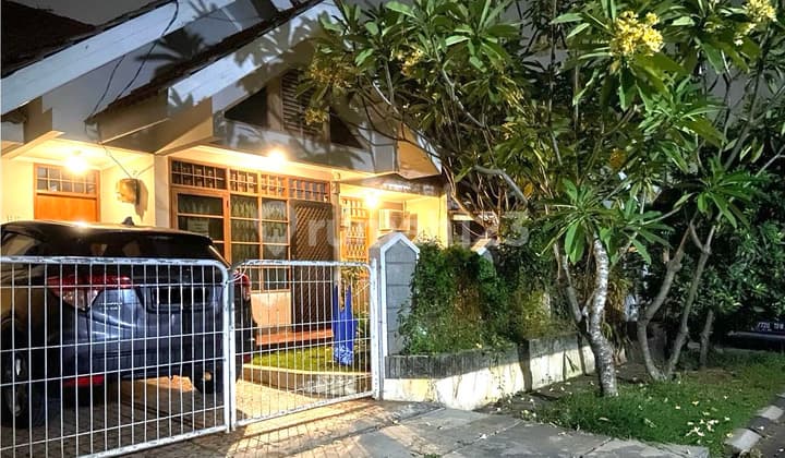 Rumah Nusa Loka Bsd, Siap Huni Jl.samosir, Bsd Nusaloka Semi Furnished Shm - Sertifikat Hak Milik Bagus