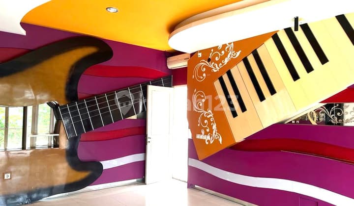 House in SERENADE LAKE GADING SERPONG, Gading Serpong Serenade Lake SHM - Certificate of Ownership Good Semi Furnished.