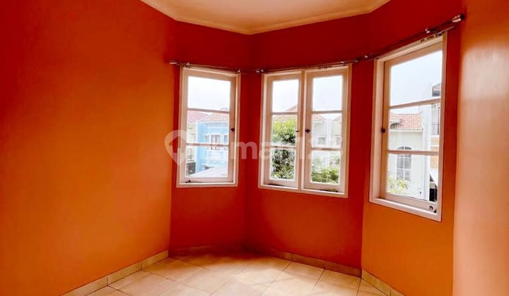 Rumah Bagus Siap huni Di DELATINOS BSD CITY Deket stasiun Kereta & dekat Pintu Tol SHM - Sertifikat Hak Milik