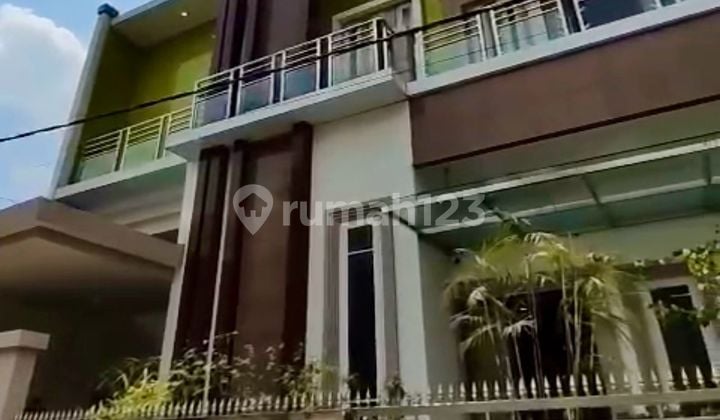 Rumah Di Mangga Besar Siap Huni Shm 225 M2