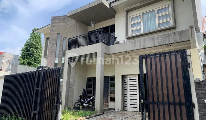 Dijual Villa Serpong Tangerang 319 M2 SHM Sebelah Villa Melati Mas