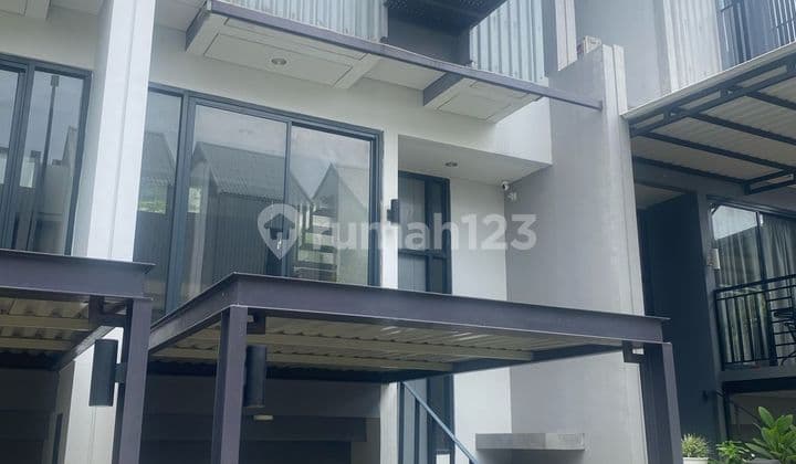 RUMAH DI BSD GREENWICH SIAP HUNI FULL FURNISHED 3,5 LANTAI