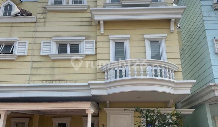 For Sale Montana Village Gading Serpong 60 M2 Good SHM 3 Floors