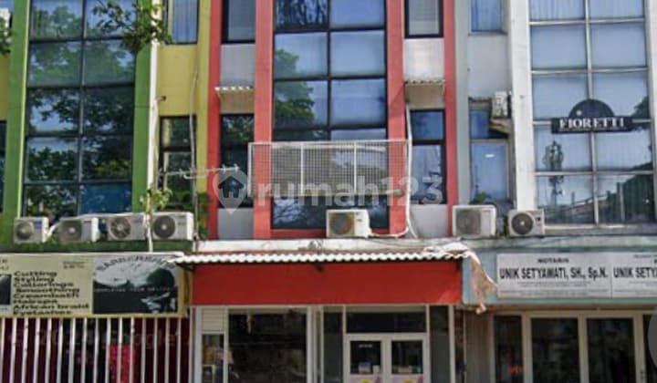 Ruko Strategis di RUKO PARAMOUNT SEKTOR 1A, GADING SERPONG, Gading Serpong 300 m² SHM - Sertifikat Hak Milik Unfurnished