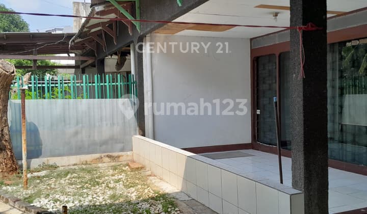 Rumah Tinggal Lokasi Strategis Di Pulomas S8347