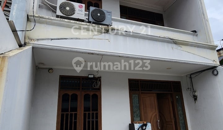 Rumah 3 Lantai Lokasi Strategis Di Gunung Sahari S8455